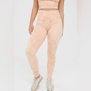 OFFLINE By Aerie The Hugger High Waisted Pocket Legging, Peach -  small NWOT